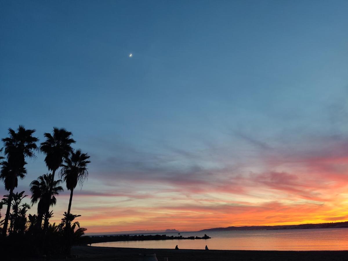 Front Sea View Penthouse Daire Estepona Dış mekan fotoğraf