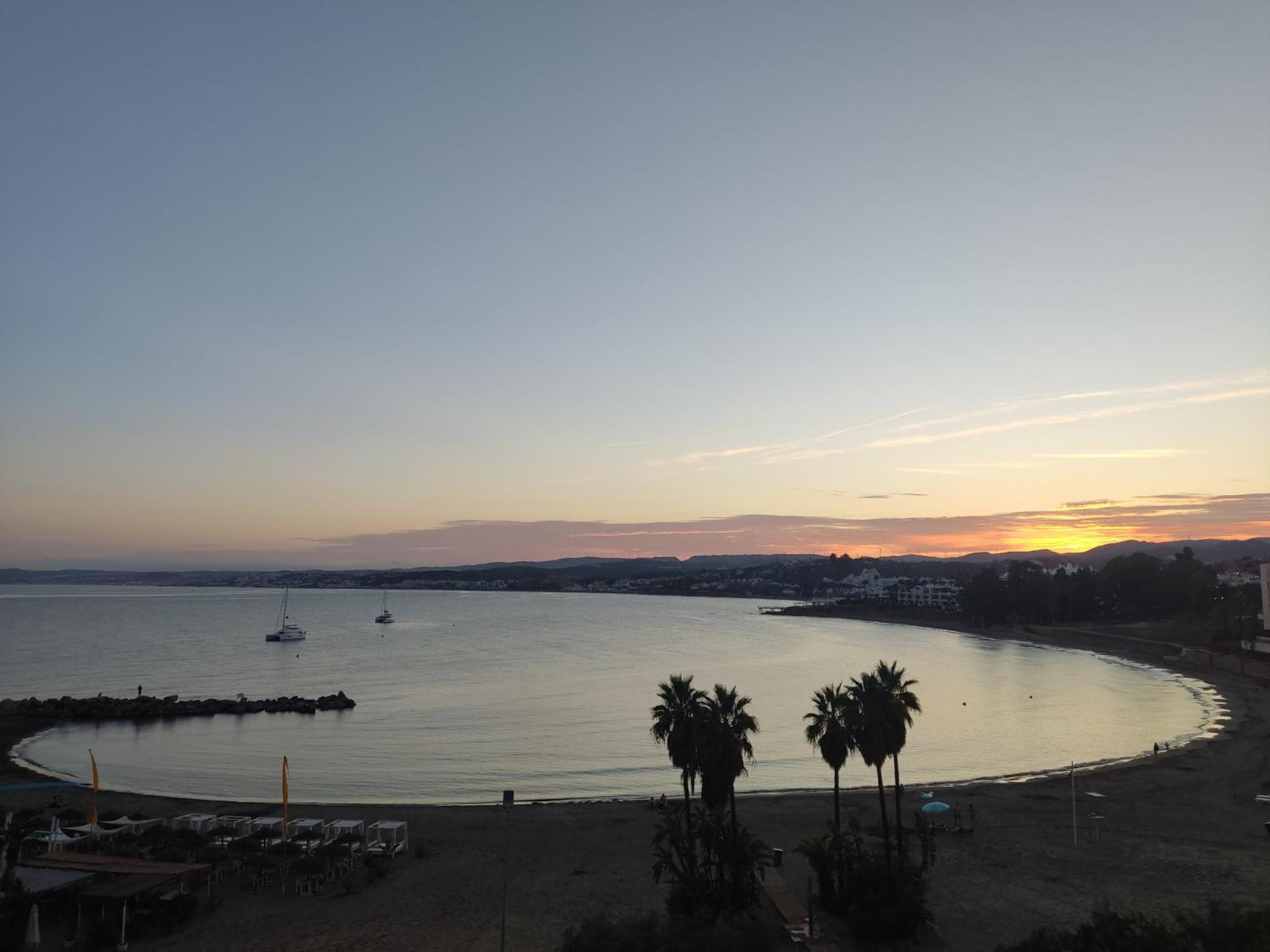 Front Sea View Penthouse Daire Estepona Dış mekan fotoğraf