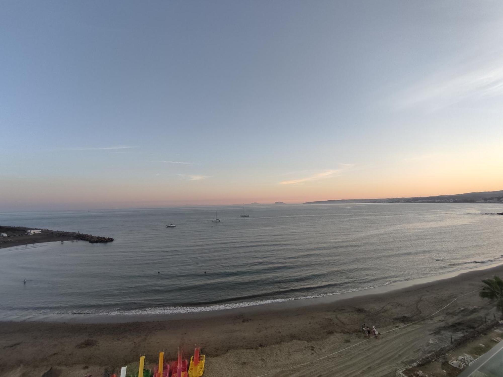 Front Sea View Penthouse Daire Estepona Dış mekan fotoğraf